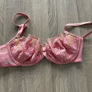 NWOT vintage Victoria’s Secret bra